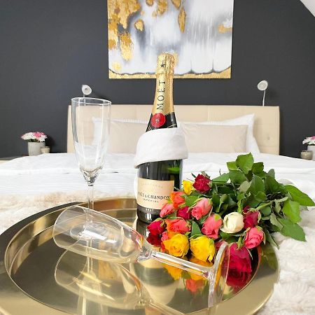 M-Style 04 Apartment Mit Balkon Und Gasgrill, 24H Self-Check-In, Free Parking, Netflix Nürnberg Exteriör bild